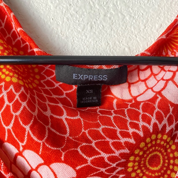 Express Top - Picture 3 of 3